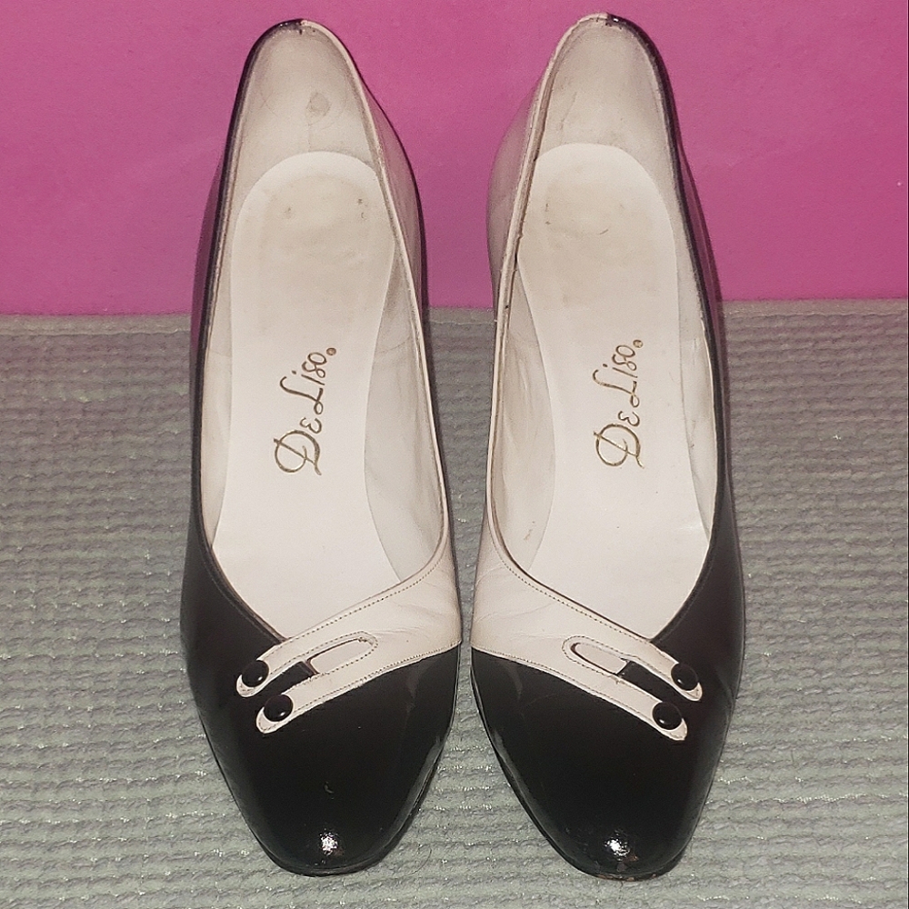 Vintage De Liso 2.5 inch Black and white Heels size 8